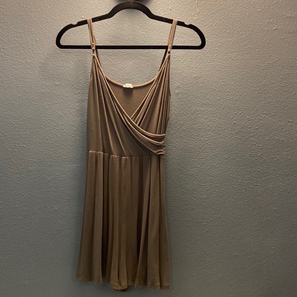 Romper - Picture 3 of 7